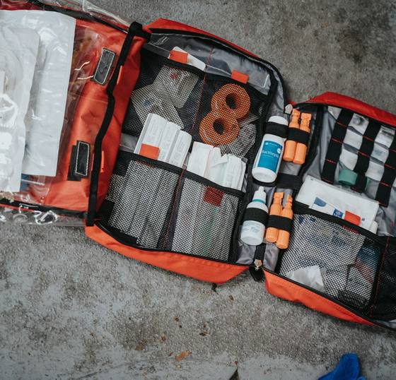Kit de primeiros socorros em casa